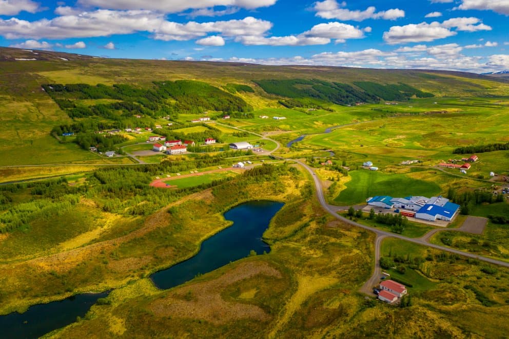 Íþróttamiðstöðin á Laugum — Laugar í Reykjadal